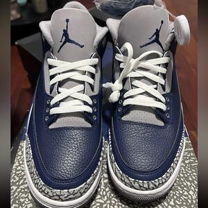Jordan Sneakers Navy and Gray